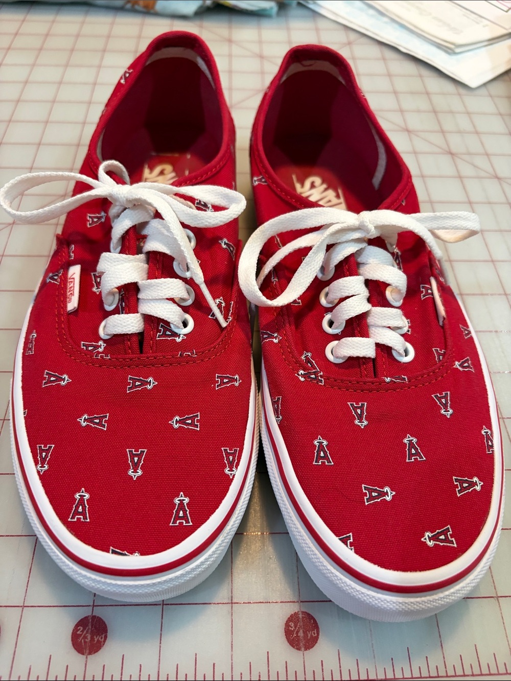 Red MLB LA Angels Lace-up Vans, Men’s Sz 9
